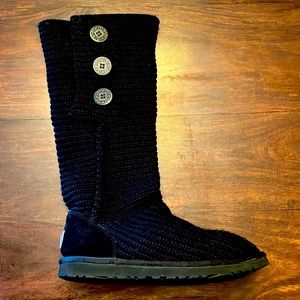 Black tall sweater Uggs size 9